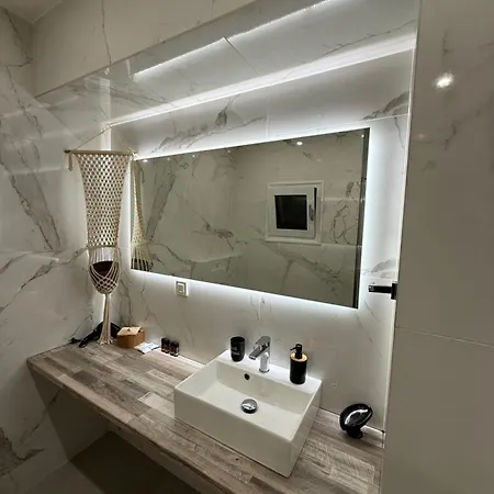 아파트 The House Of Johnkou