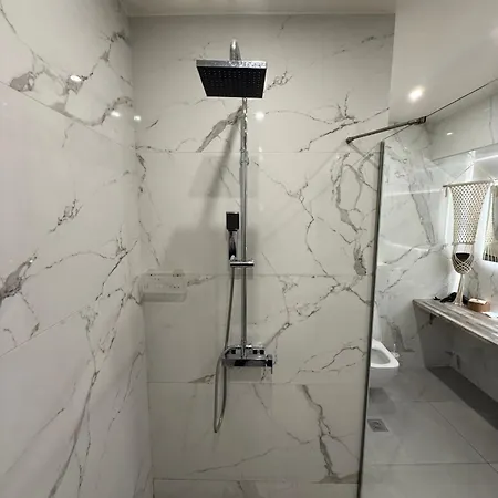 The House Of Johnkou Apartament